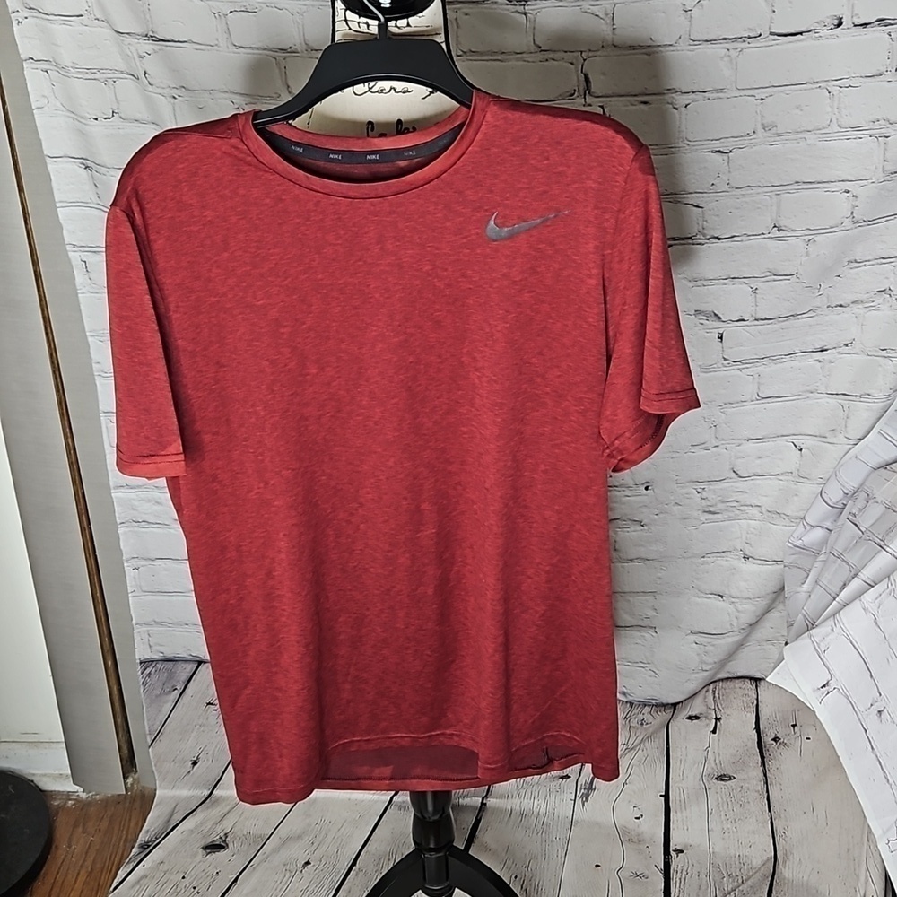 Nike Dri-Fit Men's Athletic T-Shirt Heathered Red Size Medium
